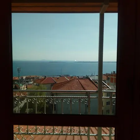 Hotel Хотел Здравец *